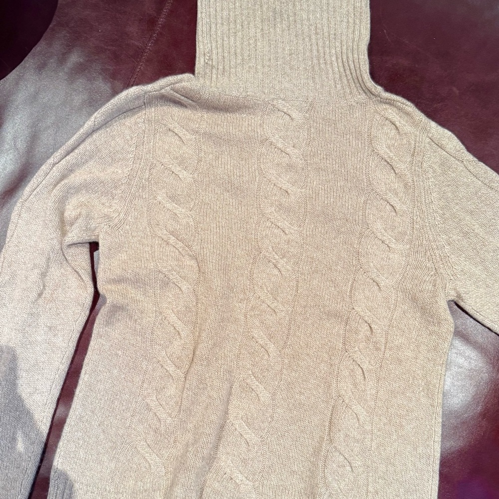Cashmere Turtleneck - Sweater